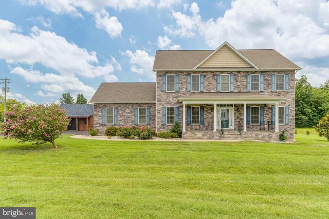 5 CHET ATKINS CT, Fredericksburg, VA 22405
