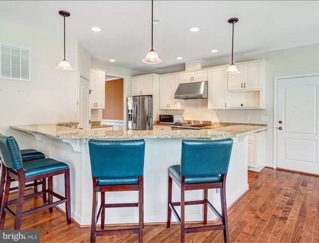 5 CHET ATKINS CT, Fredericksburg, VA 22405