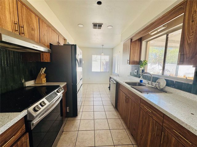 2360 CAPTAIN DRIVE, Deltona, FL 32738