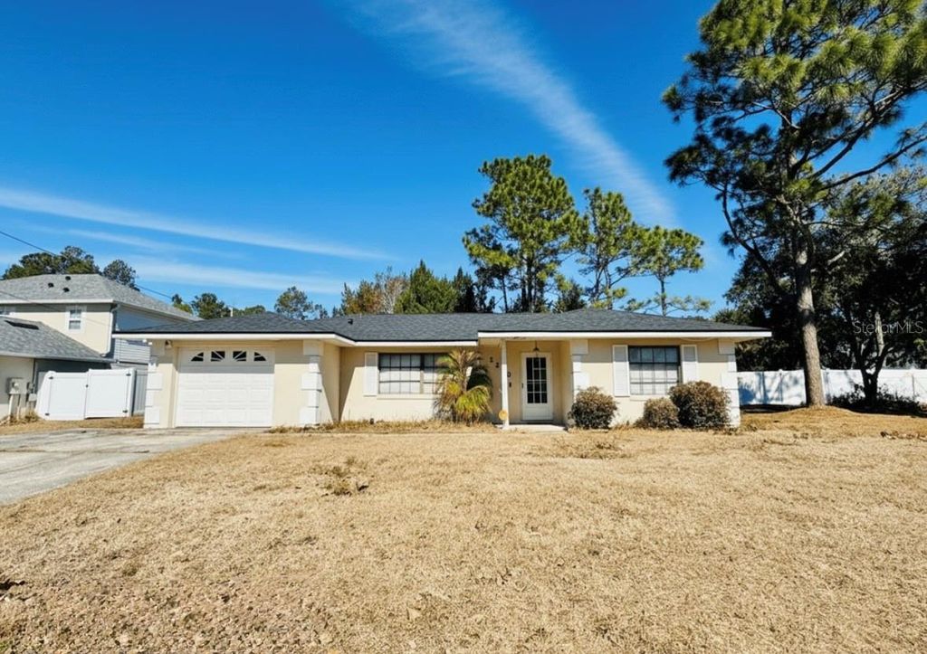 Image 2 of property listing at 2360 CAPTAIN DRIVE, Deltona, FL 32738