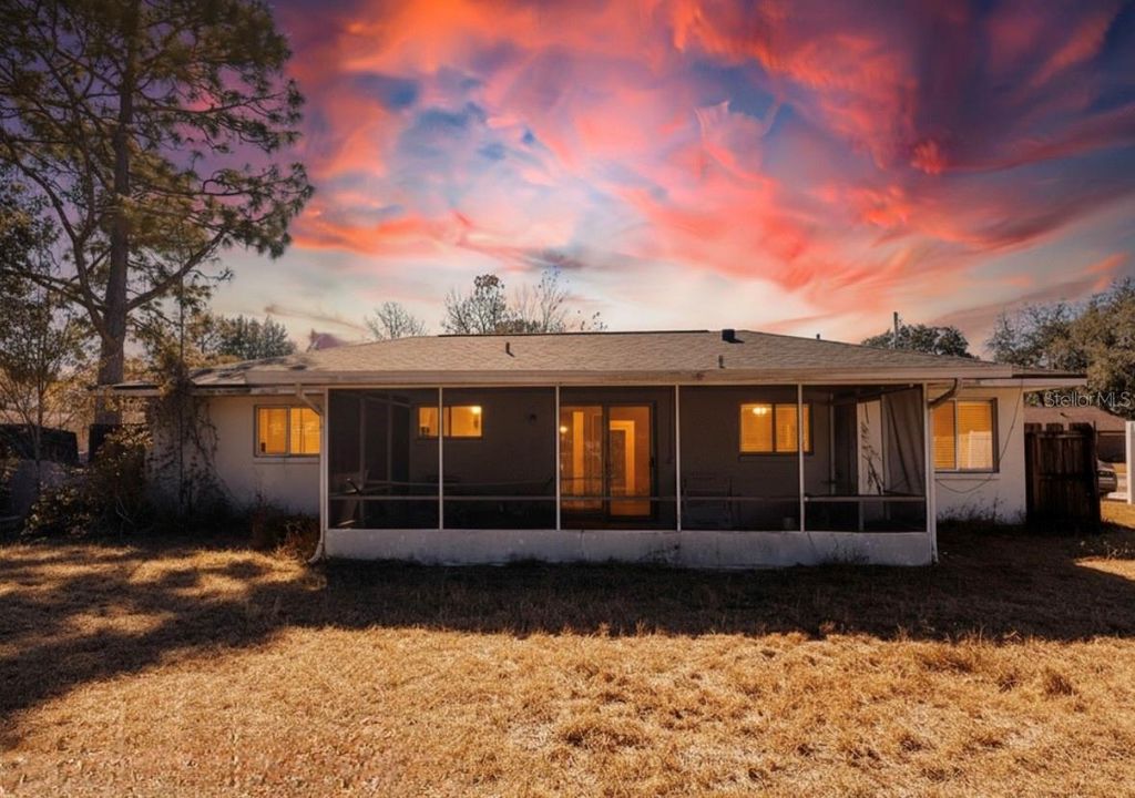 Image 15 of property listing at 2360 CAPTAIN DRIVE, Deltona, FL 32738