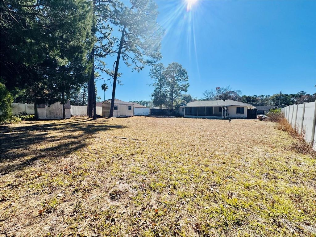 Image 23 of property listing at 2360 CAPTAIN DRIVE, Deltona, FL 32738