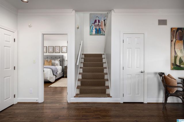3136 WELLINGTON PARKWAY, Vestavia Hills, AL 35243