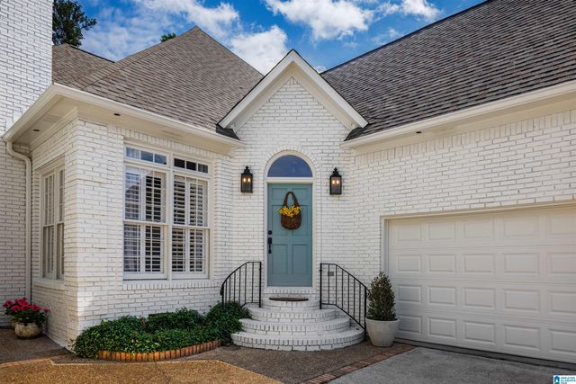 3136 WELLINGTON PARKWAY, Vestavia Hills, AL 35243