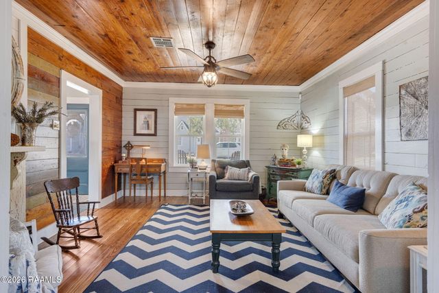 205 Third Street, Youngsville, LA 70592