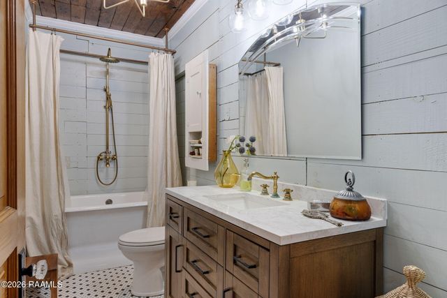 205 Third Street, Youngsville, LA 70592