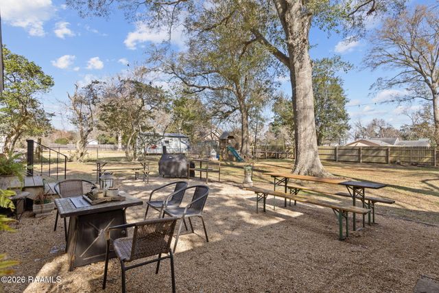 205 Third Street, Youngsville, LA 70592