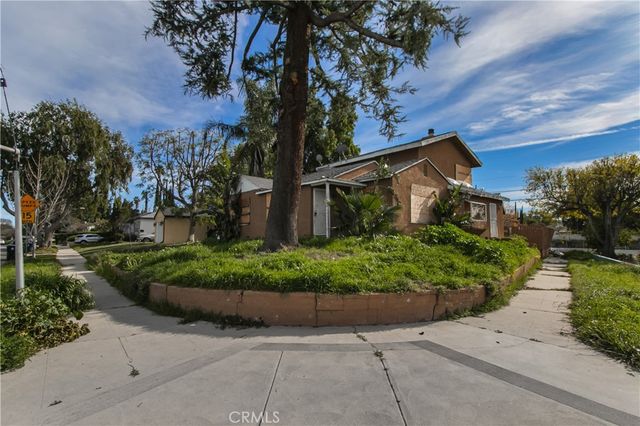 19448 Kittridge, Reseda, CA 91335