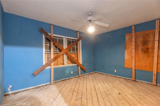 19448 Kittridge, Reseda, CA 91335