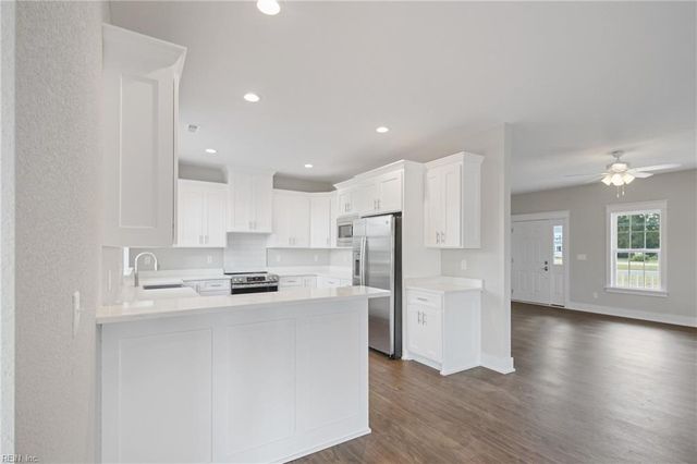 819 Shawboro RD, Shawboro, NC 27973