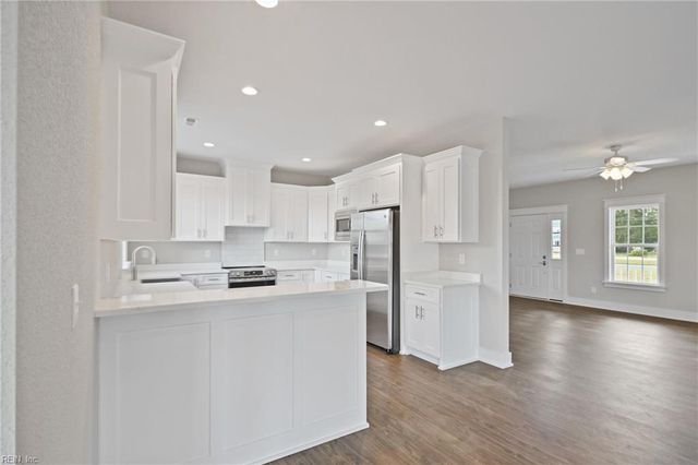 819 Shawboro RD, Shawboro, NC 27973