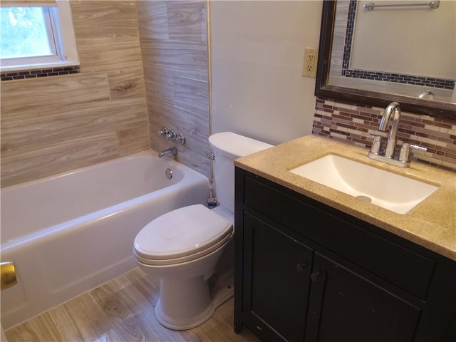 34 N Halloway Street, Dayton, OH 45417