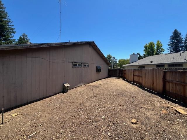15 Governors Ct, Sacramento, CA 95817