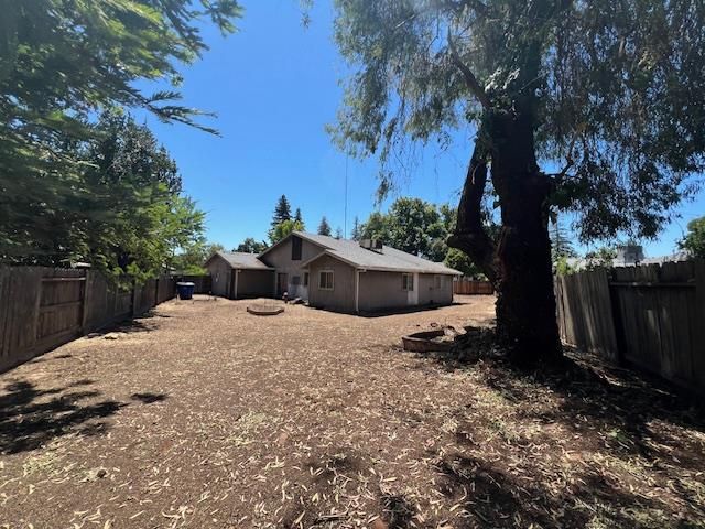 15 Governors Ct, Sacramento, CA 95817