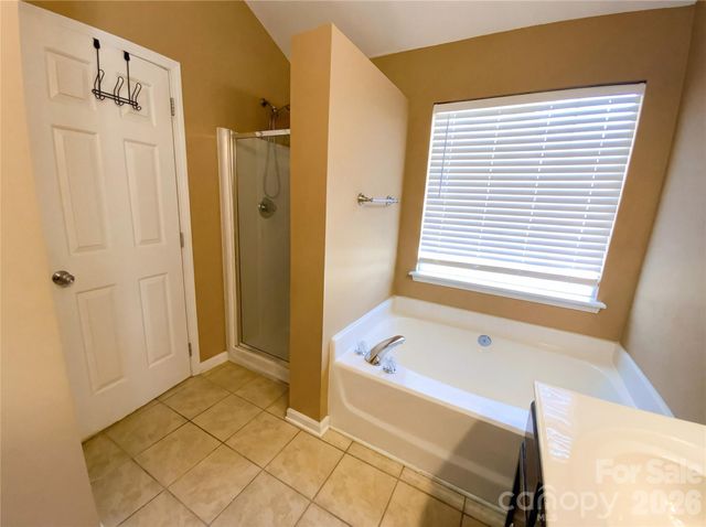 7824 Buddy Holly Road, Charlotte, NC 28216