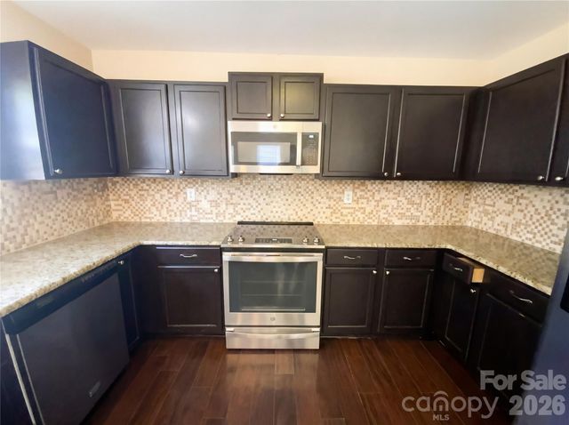 7824 Buddy Holly Road, Charlotte, NC 28216