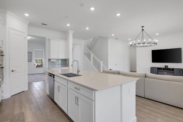 660 Hookline Circle, Loxahatchee, FL 33470