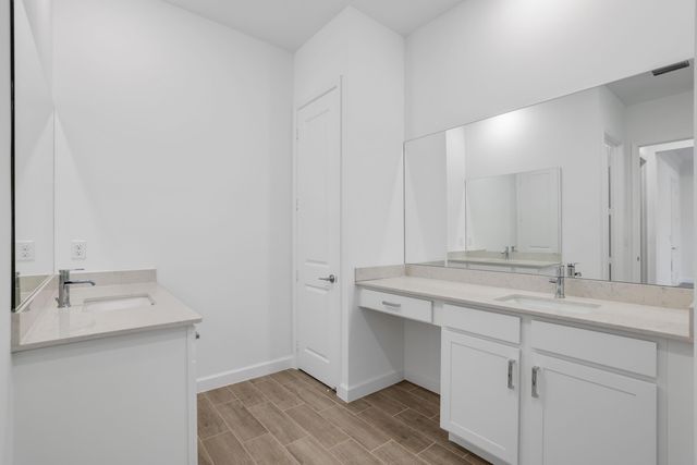 660 Hookline Circle, Loxahatchee, FL 33470