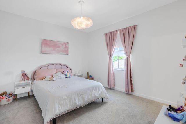 660 Hookline Circle, Loxahatchee, FL 33470