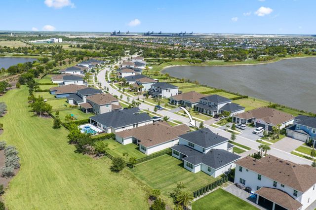660 Hookline Circle, Loxahatchee, FL 33470