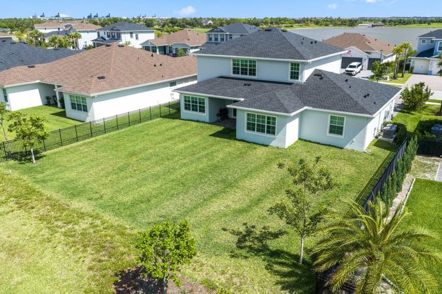 660 Hookline Circle, Loxahatchee, FL 33470