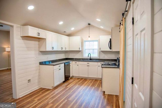 35 Marsh Avenue, Trion, GA 30753