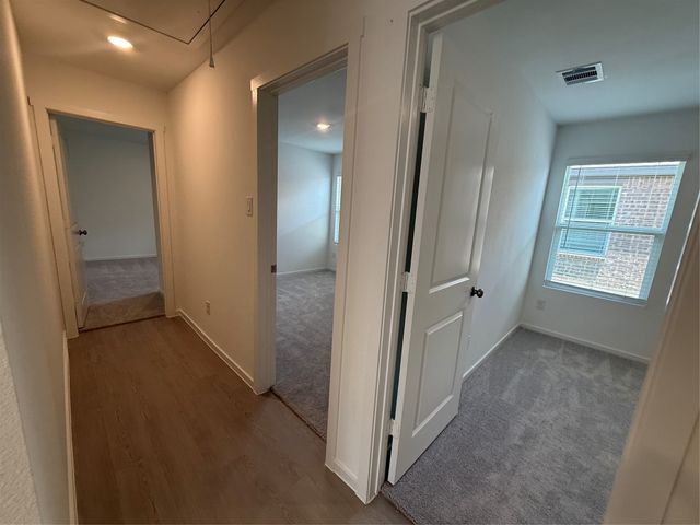 2524 Guineas Lane, Aubrey, TX 76227