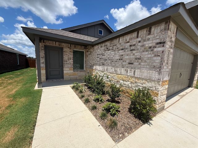 2524 Guineas Lane, Aubrey, TX 76227
