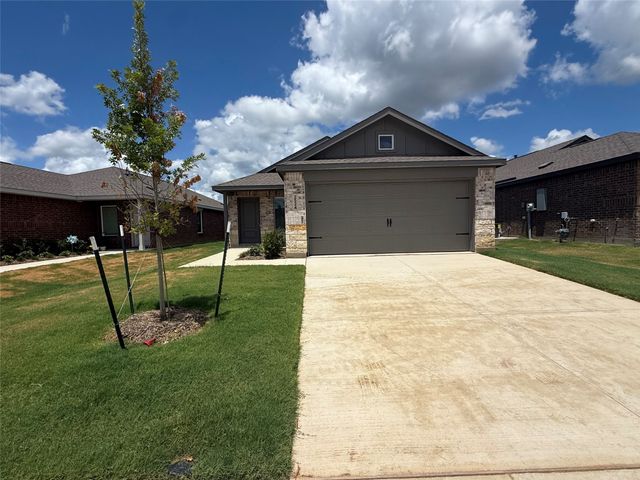 2524 Guineas Lane, Aubrey, TX 76227