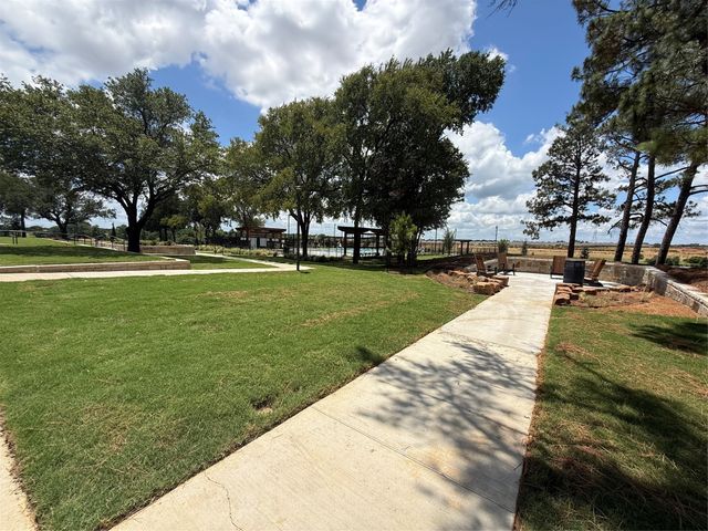 2524 Guineas Lane, Aubrey, TX 76227