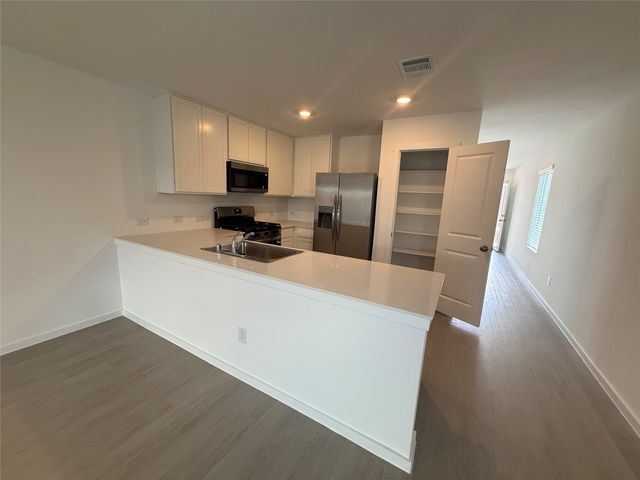 2524 Guineas Lane, Aubrey, TX 76227