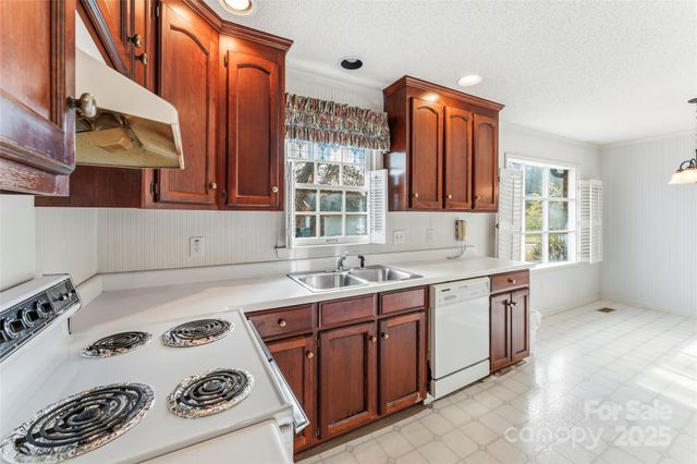 4178 Morris Burn Drive SW, Concord, NC 28027