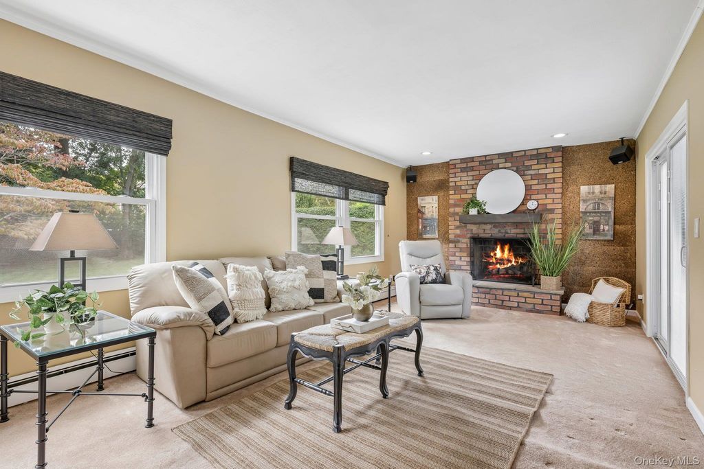 18 Gunther Drive, East Northport, NY 11731 — photo 5