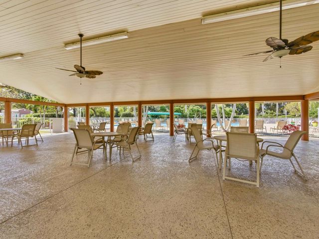 7292 S Devon Drive 302, Tamarac, FL 33321