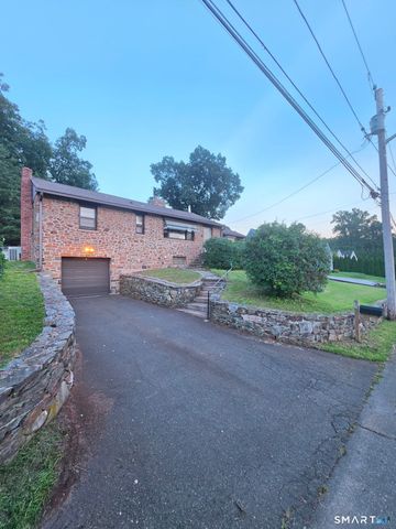 35 Sherman Terrace, North Haven, CT 06473
