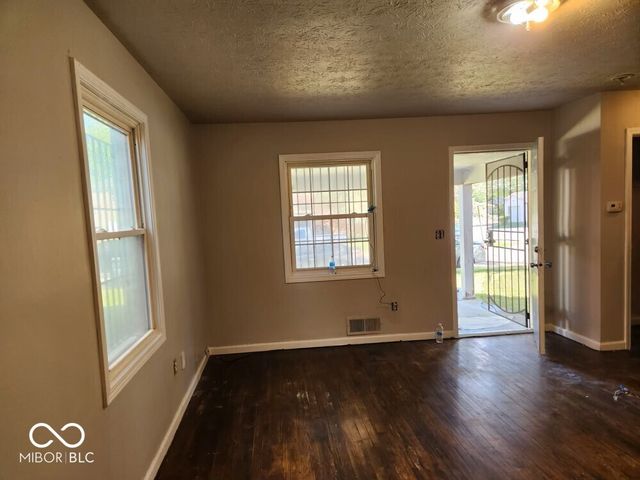 2133 Winfield Avenue, Indianapolis, IN 46222