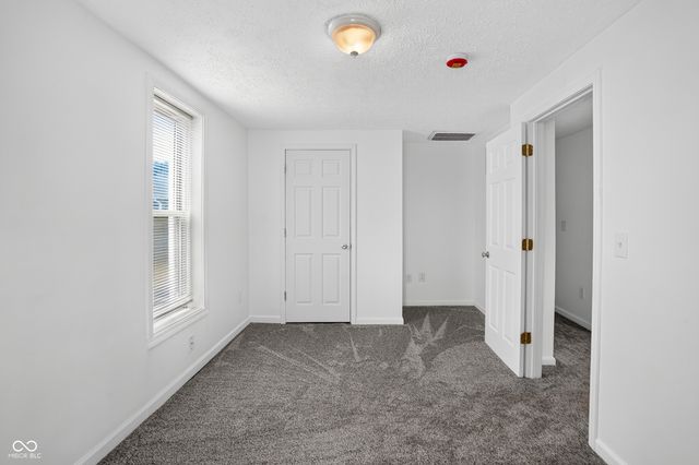 847 W North Street, Greenfield, IN 46140