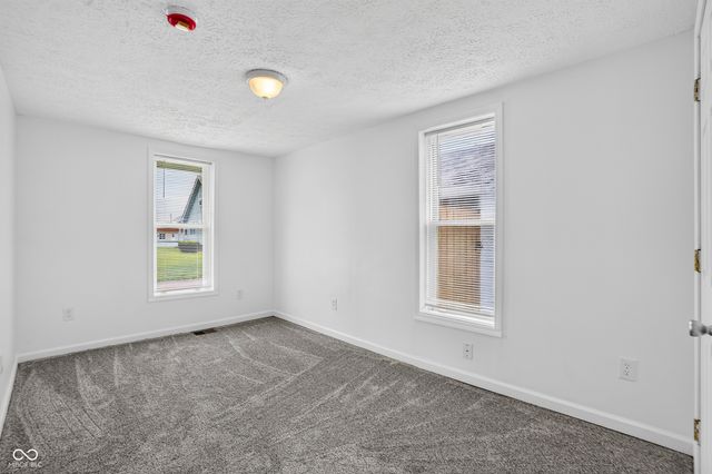 847 W North Street, Greenfield, IN 46140