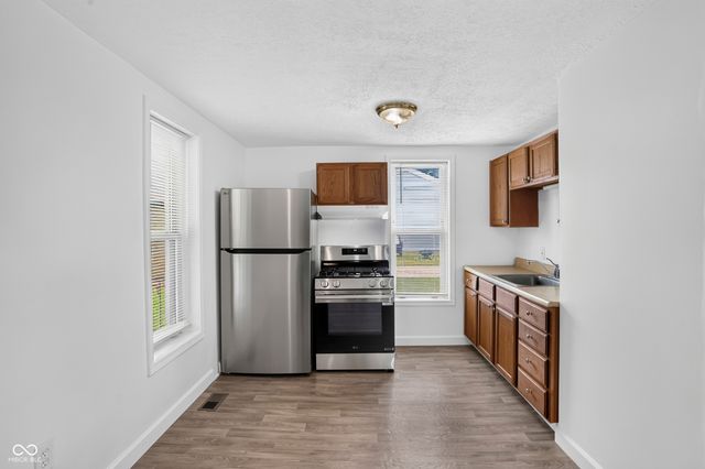 847 W North Street, Greenfield, IN 46140