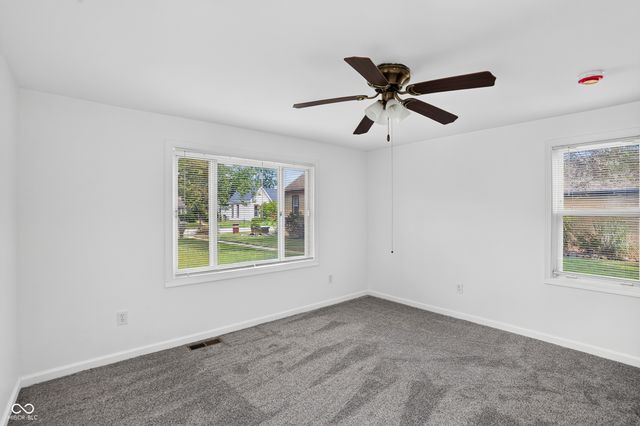 847 W North Street, Greenfield, IN 46140