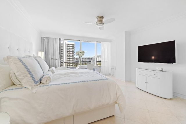 100 Lakeshore Drive 1056, North Palm Beach, FL 33408