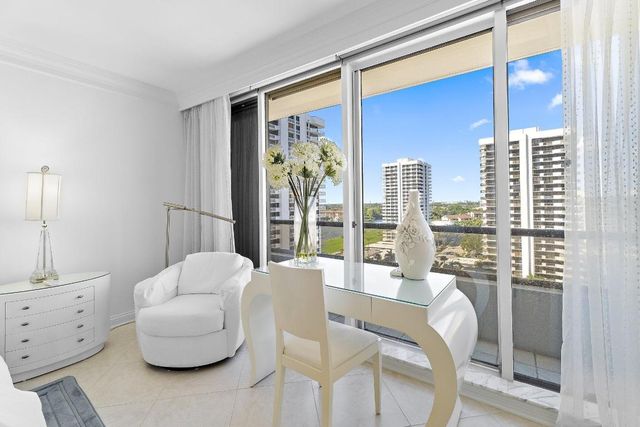 100 Lakeshore Drive 1056, North Palm Beach, FL 33408