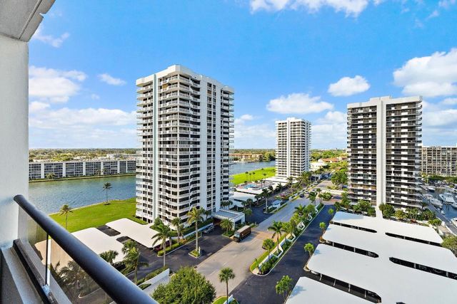 100 Lakeshore Drive 1056, North Palm Beach, FL 33408