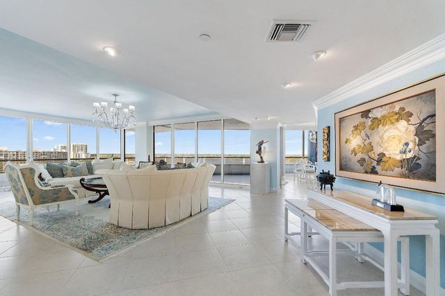 100 Lakeshore Drive 1056, North Palm Beach, FL 33408