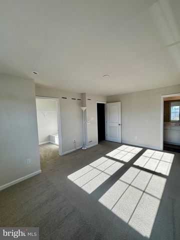 189 MAZZEO DR, Glassboro, NJ 08028