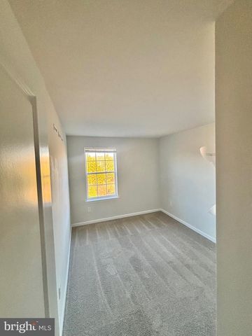 189 MAZZEO DR, Glassboro, NJ 08028