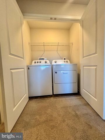 189 MAZZEO DR, Glassboro, NJ 08028