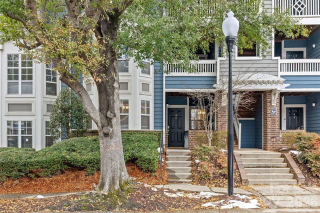 2210 Sumner Green Avenue M, Charlotte, NC 28203