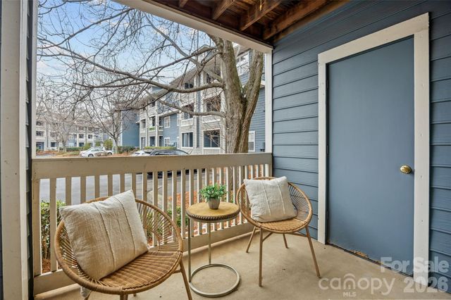 2210 Sumner Green Avenue M, Charlotte, NC 28203