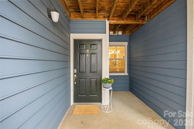 2210 Sumner Green Avenue M, Charlotte, NC 28203